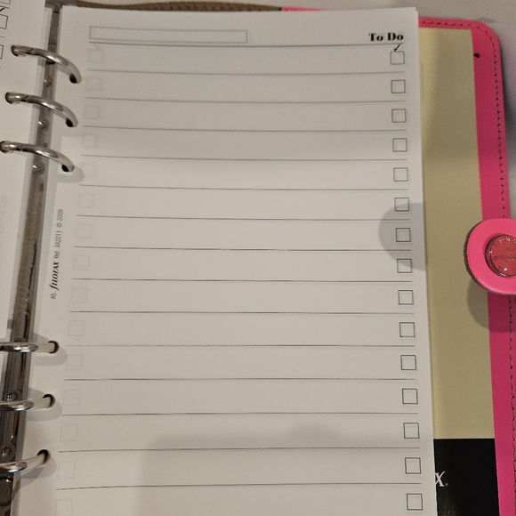 Filofax Original A5 Organizer - Fluoro Pink - Picture 12 of 15